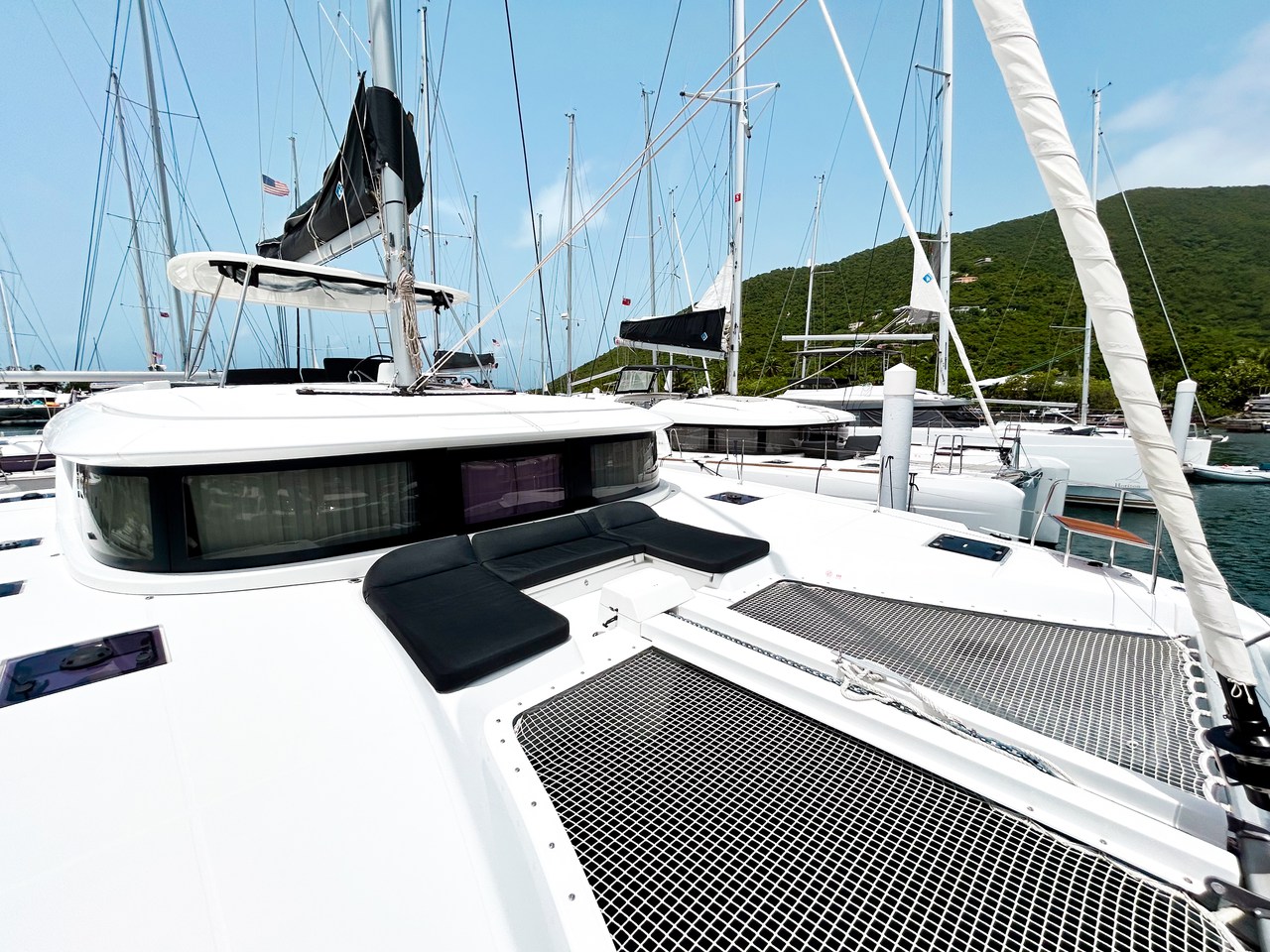 Lagoon 46 - 4 + 1 cab. — photo 9