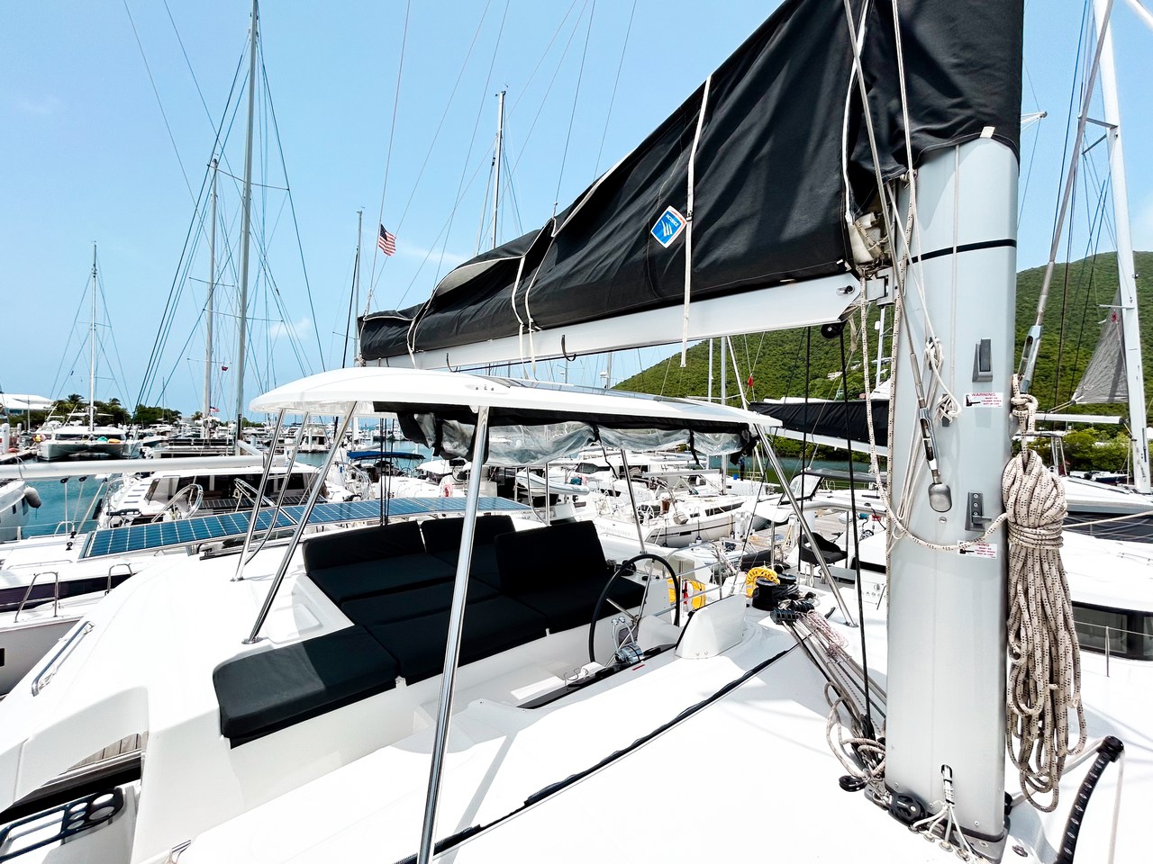 Lagoon 46 - 4 + 1 cab. — photo 15