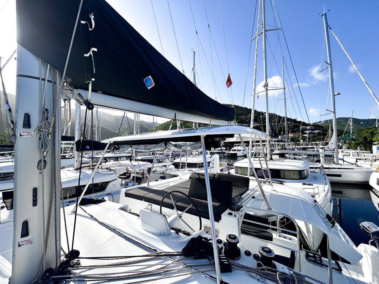 Lagoon 46 - 4 + 1 cab. — photo 8