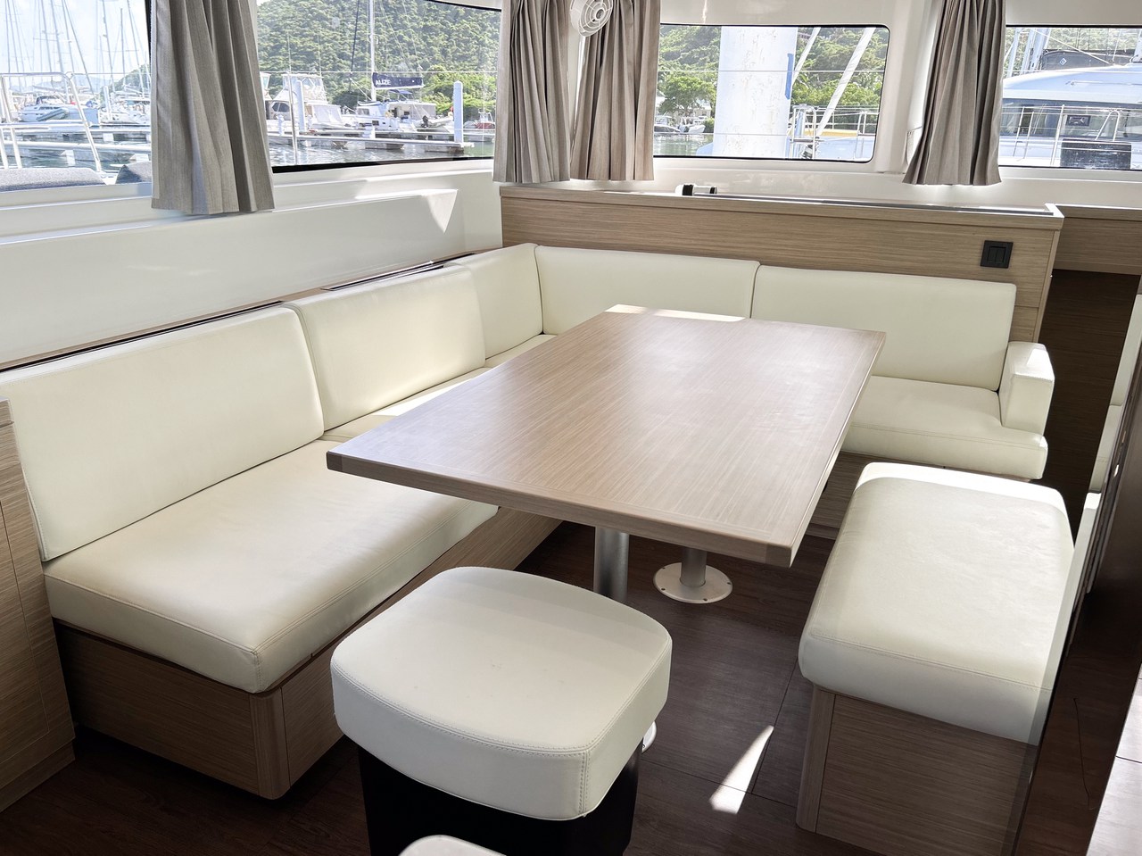 Lagoon 46 - 4 + 1 cab. — photo 13