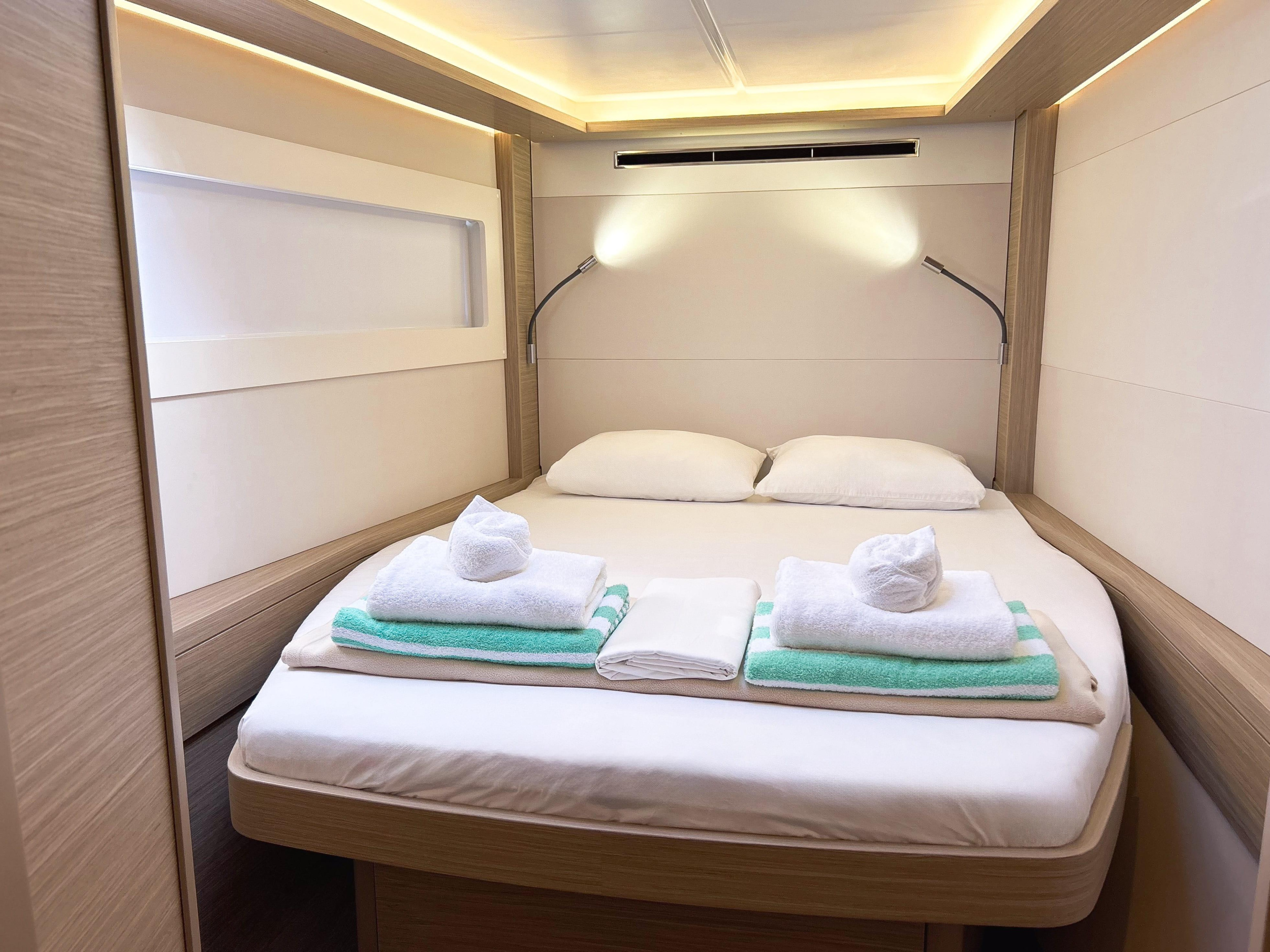 Lagoon 46 - 4 + 1 cab. — photo 18