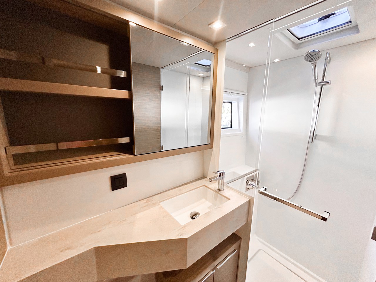 Lagoon 46 - 4 + 1 cab. — photo 21
