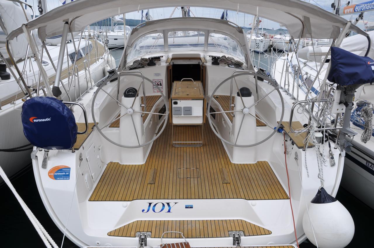 Bavaria Cruiser 40 — photo 5