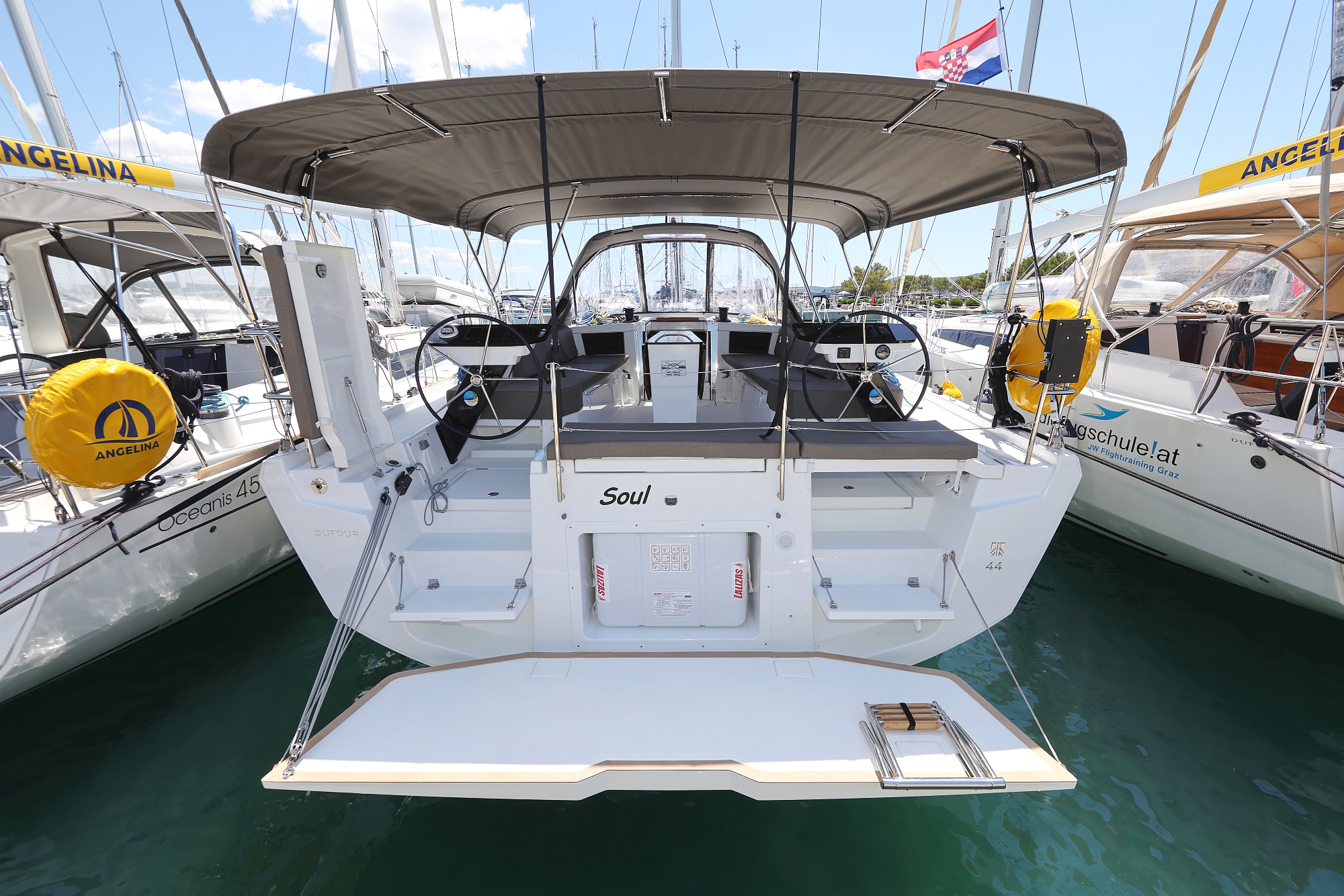 Dufour 44 - 4 cab — photo 6