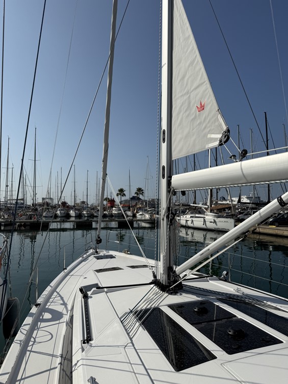 Bavaria C46 - 4 cab. — photo 1