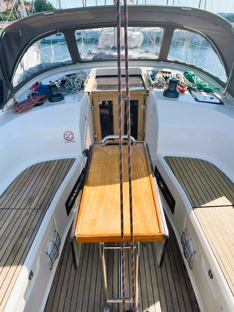 Bavaria Cruiser 40 S — photo 11