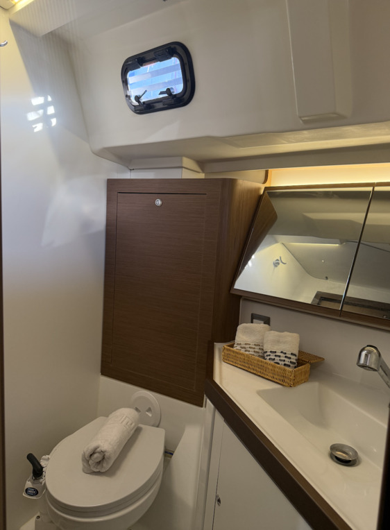 Oceanis 46.1 — photo 29