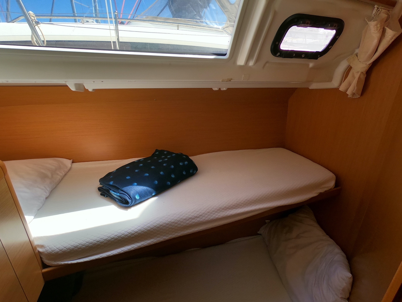 Jeanneau 53 - 5 + 1 cab. — photo 9