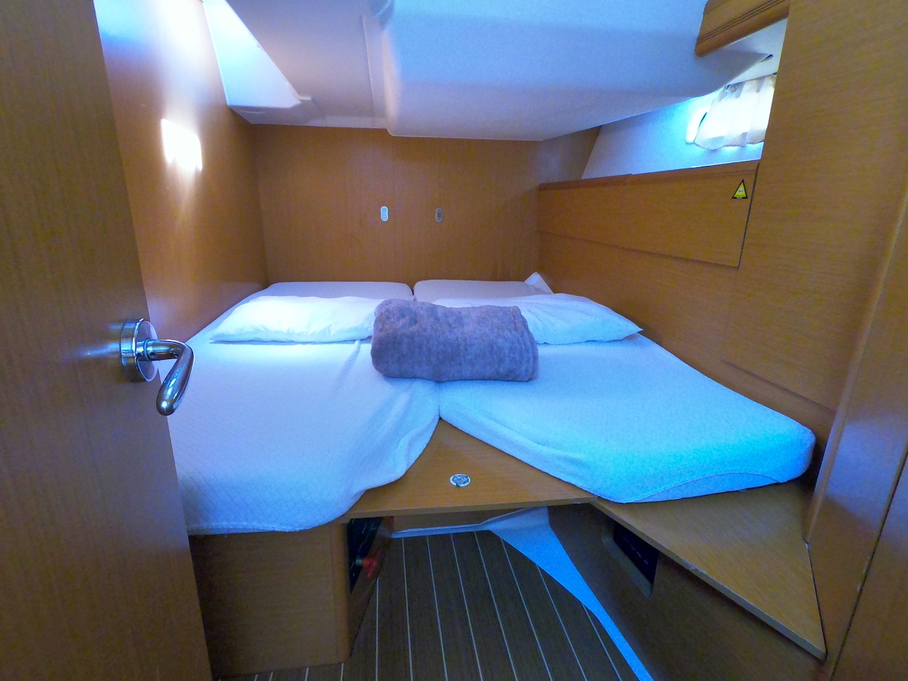 Jeanneau 53 - 5 + 1 cab. — photo 16