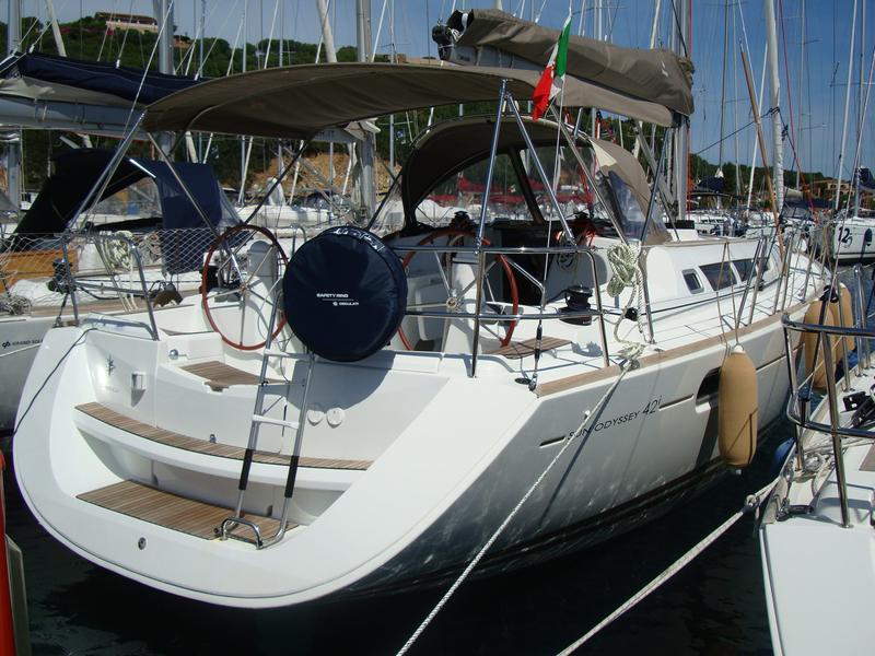 Sun Odyssey 42i — photo 1