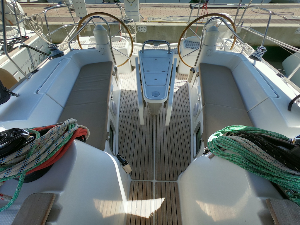 Sun Odyssey 39i — photo 9