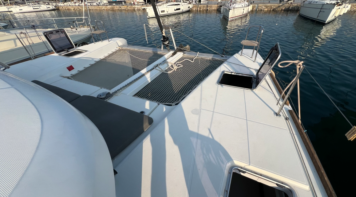 Lagoon 40 - 4 + 2 cab — photo 5