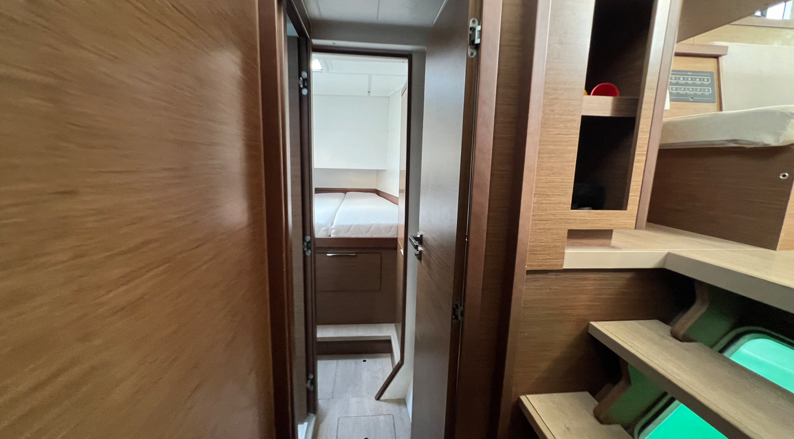 Lagoon 40 - 4 + 2 cab — photo 12
