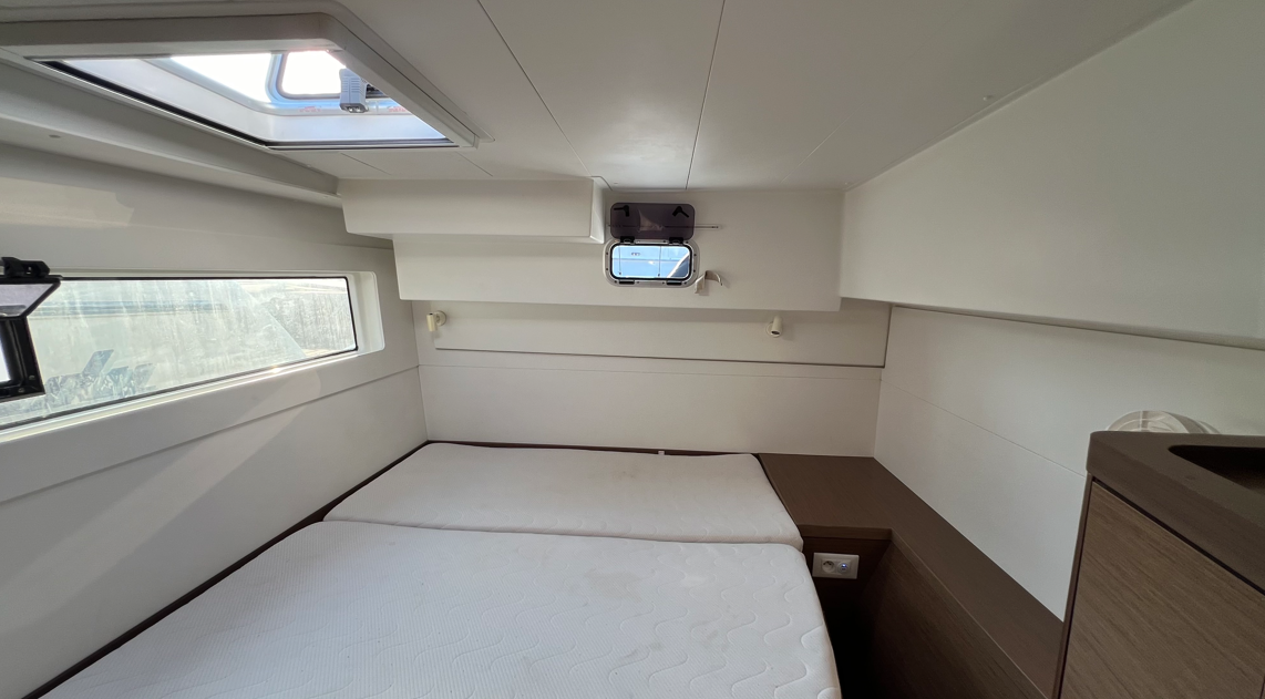 Lagoon 40 - 4 + 2 cab — photo 18