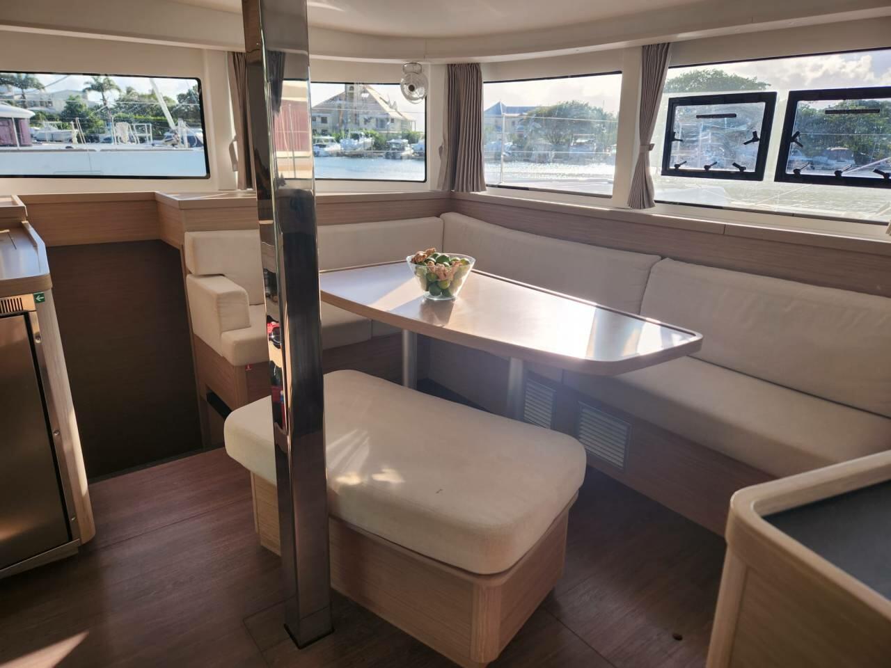 Lagoon 42 - 4 + 2 cab. — photo 5