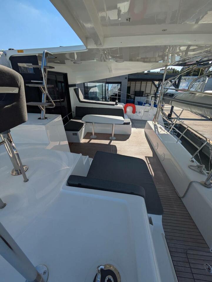 Lagoon 42 - 4 + 2 cab. — photo 3