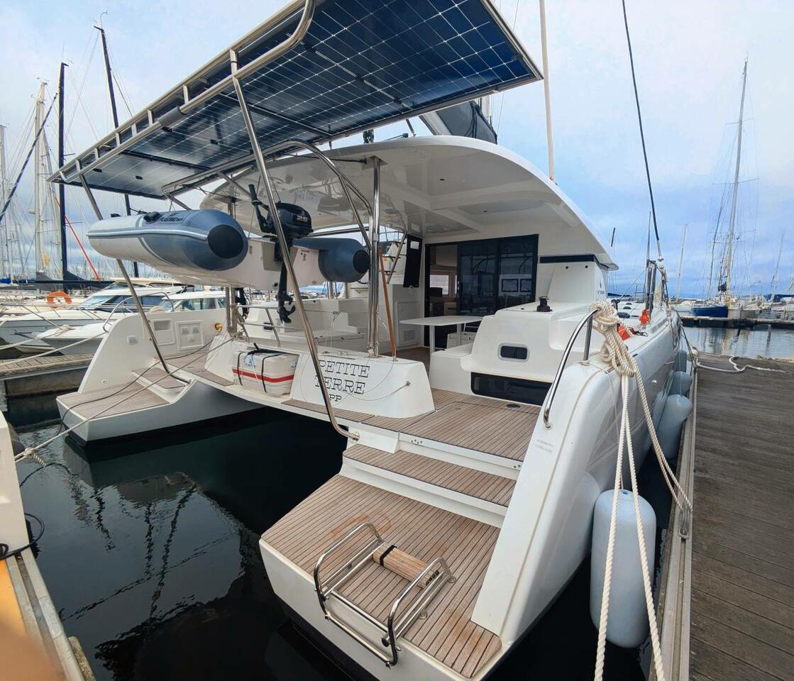 Lagoon 42 - 4 + 2 cab. — photo 4