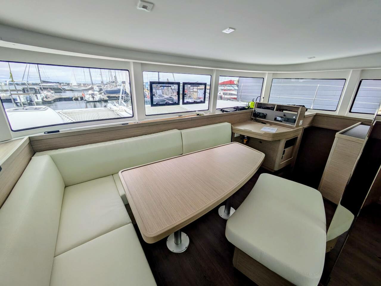 Lagoon 42 - 4 + 2 cab. — photo 5