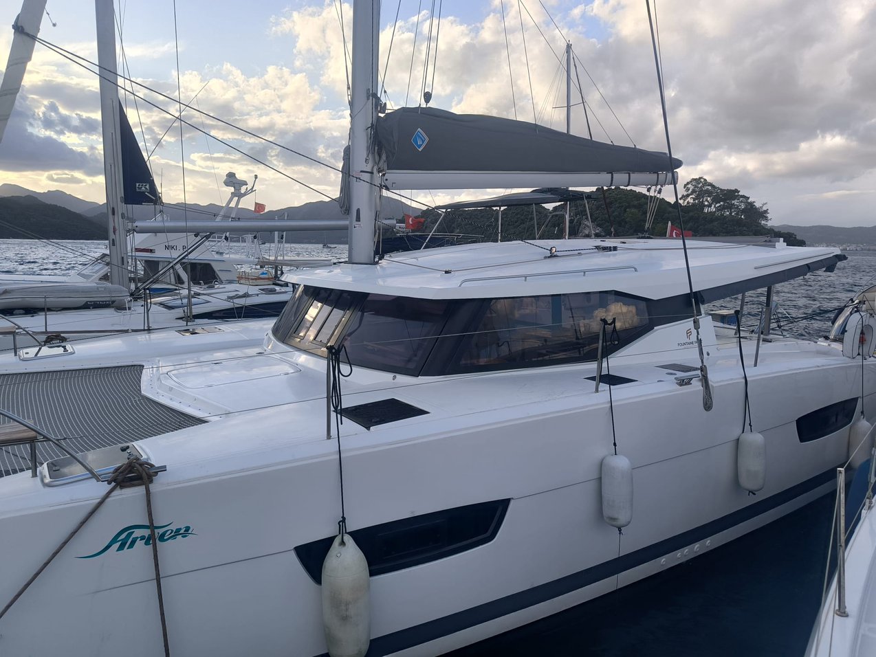 Fountaine Pajot Isla 40 - 4 + 1 cab. — photo 1