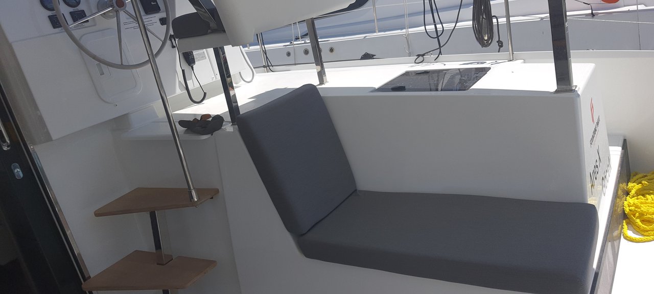 Fountaine Pajot Isla 40 - 4 + 1 cab. — photo 13