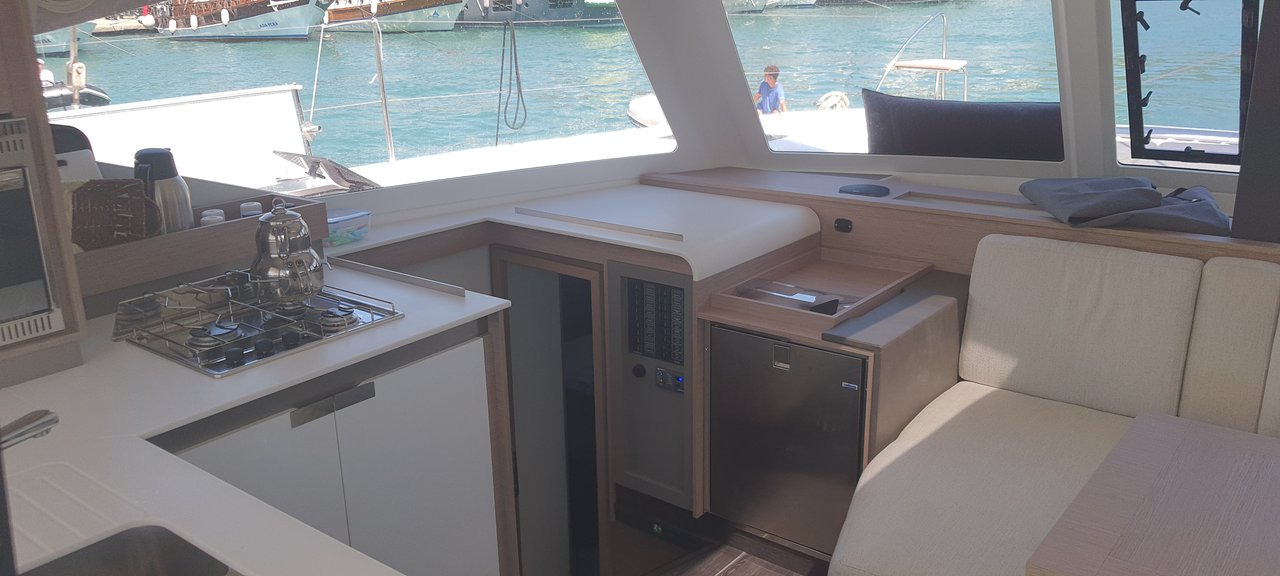 Fountaine Pajot Isla 40 - 4 + 1 cab. — photo 20