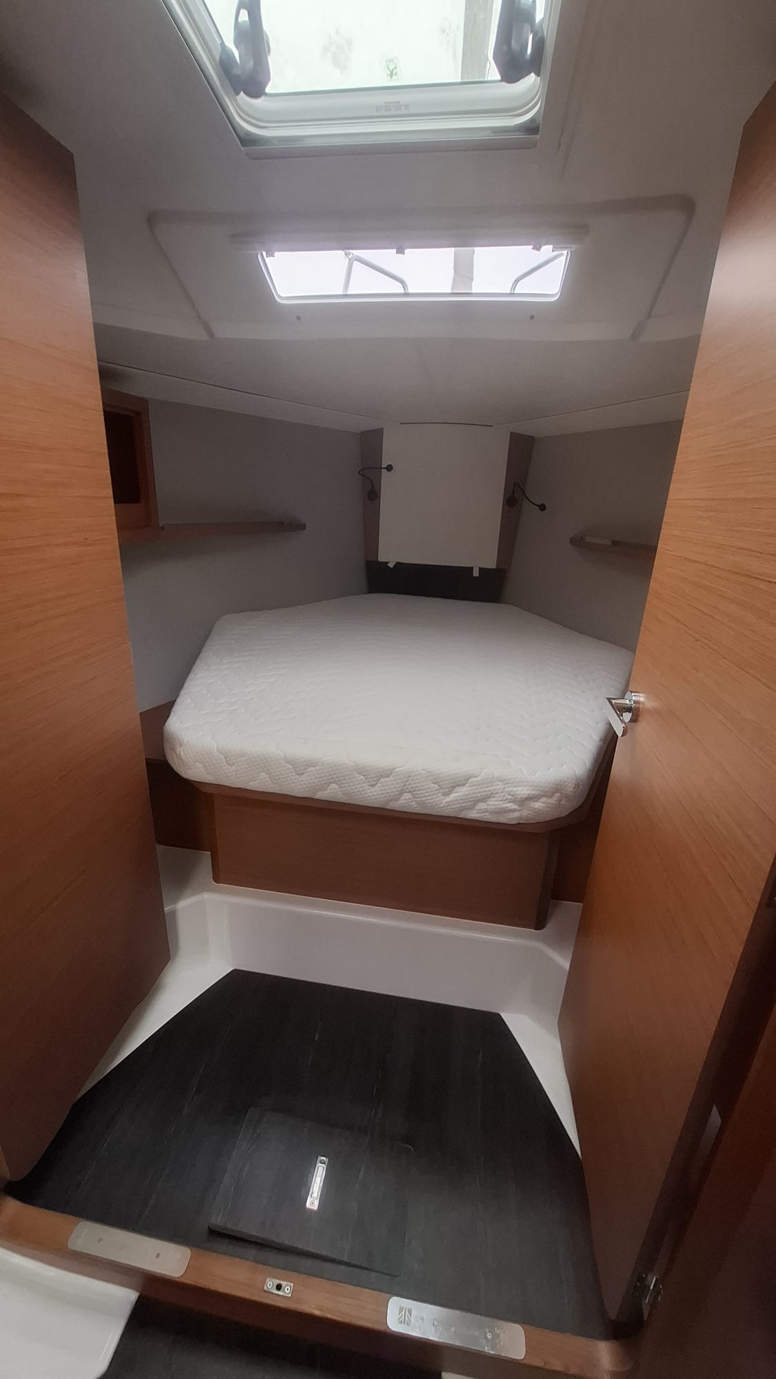 Dufour 37 - 2 cab. — photo 3