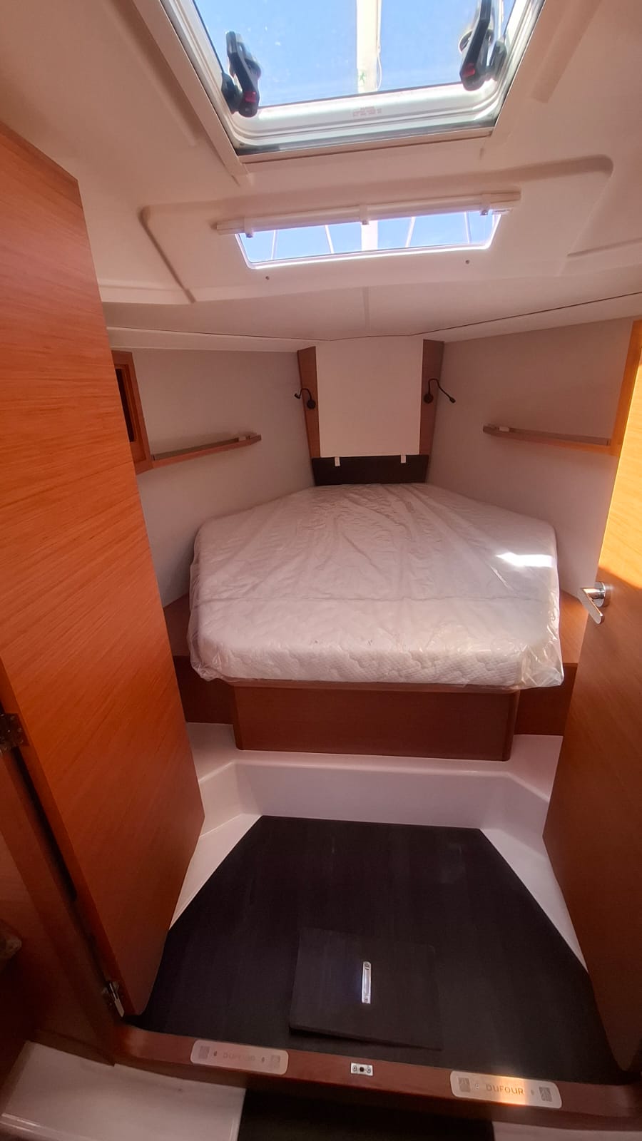 Dufour 37 - 3 cab. — photo 9