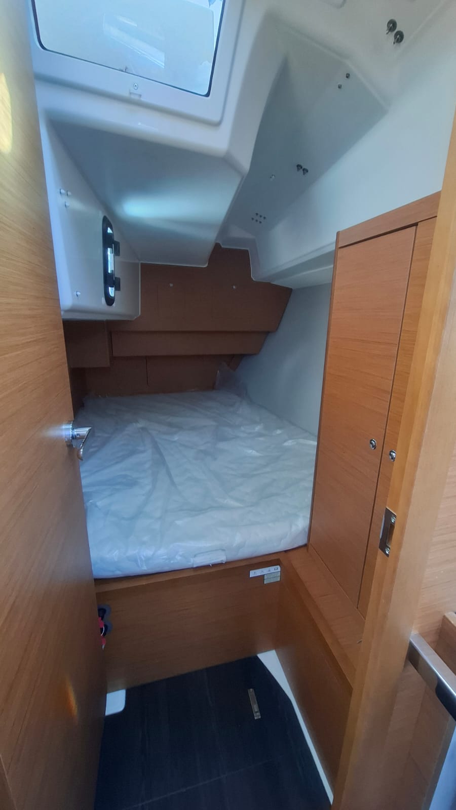 Dufour 37 - 3 cab. — photo 10