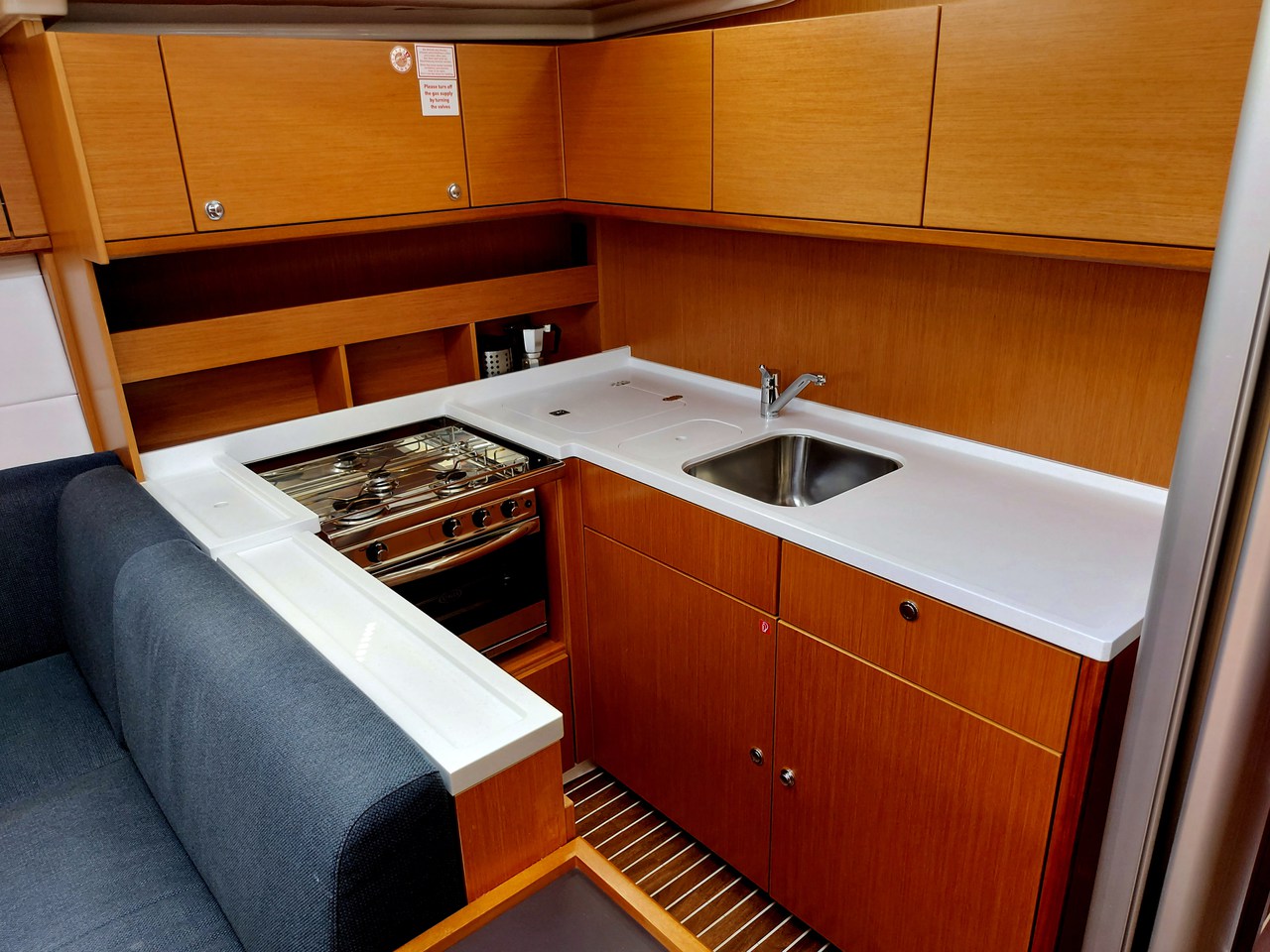 Bavaria C57 - 4 + 1 cab. — photo 8