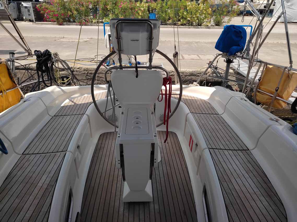 Bavaria 41 — photo 3