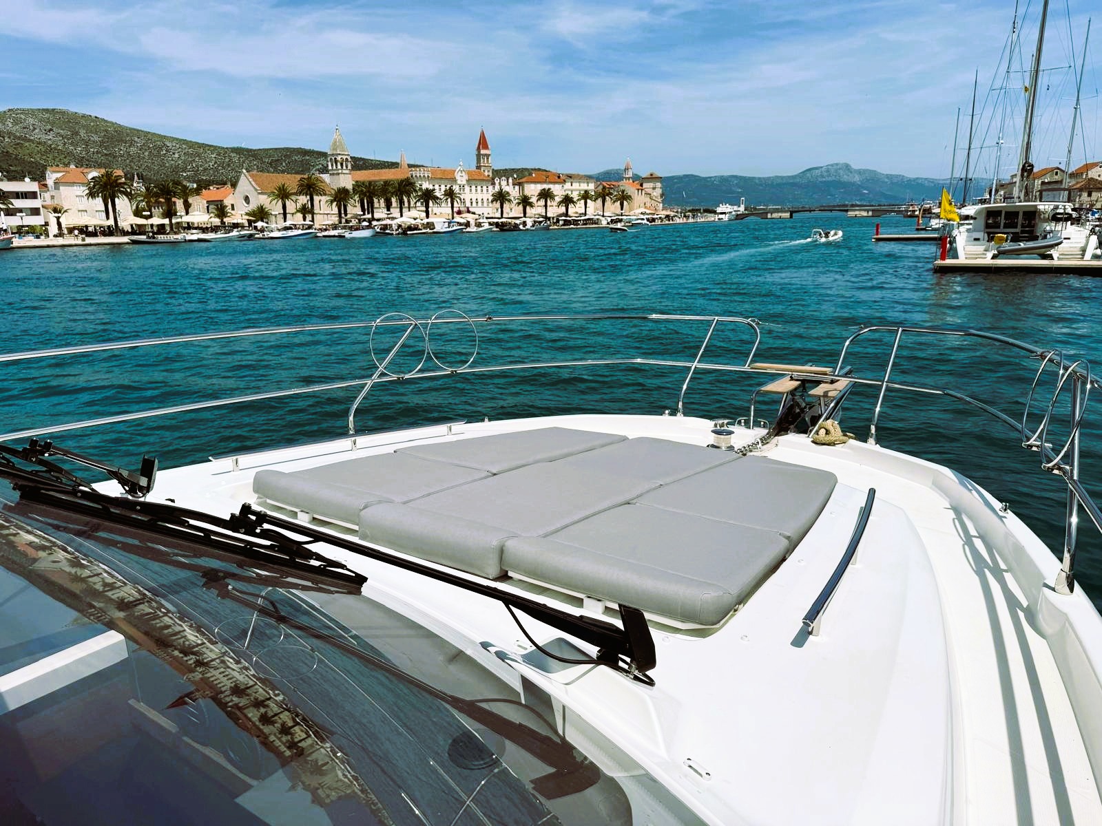 Prestige 420S — photo 25