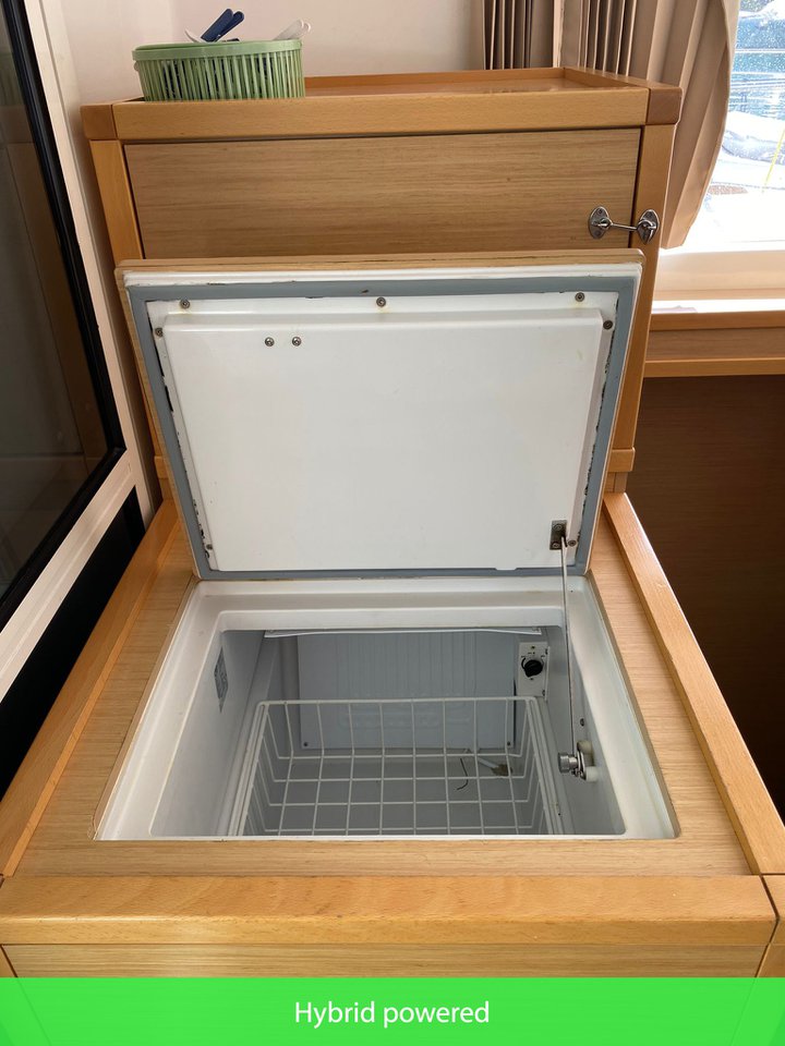 Lagoon 400 S2 - 4 + 2 cab. — photo 25