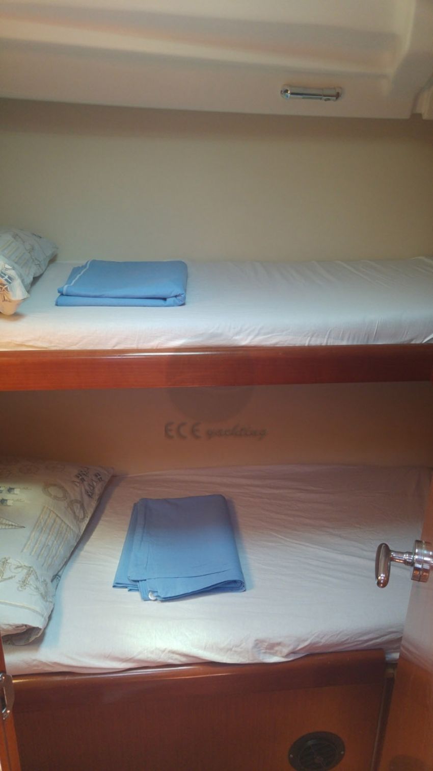 Oceanis 43.4 — photo 9