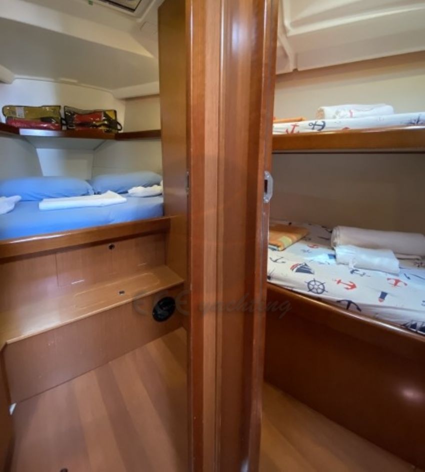 Oceanis 43.4 — photo 11