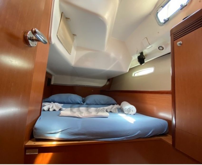 Oceanis 43.4 — photo 12