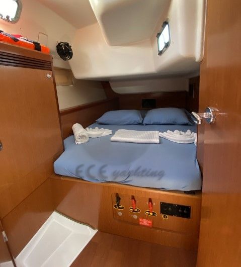 Oceanis 43.4 — photo 13