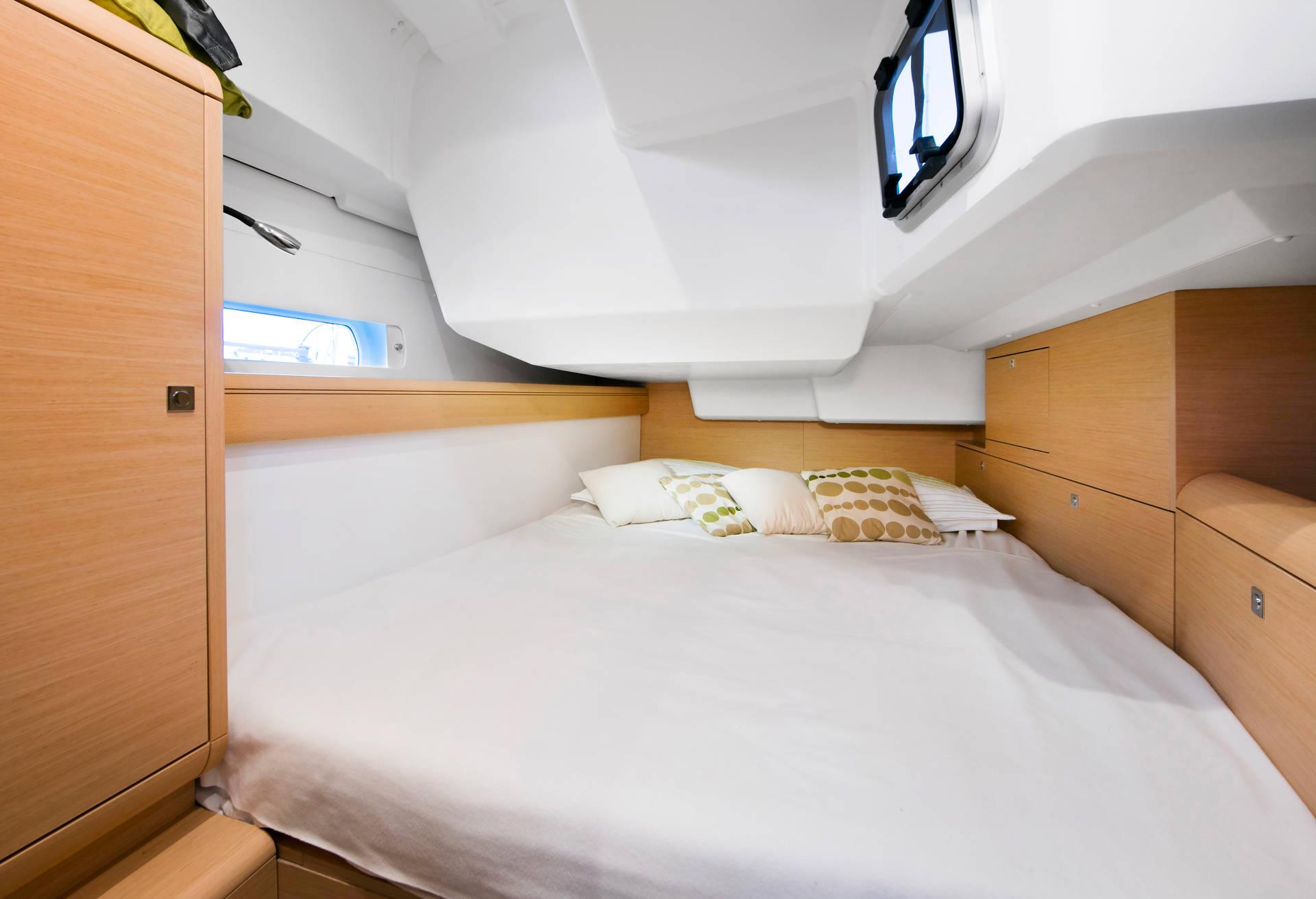 Sun Odyssey 479 - 3 cab. — photo 12
