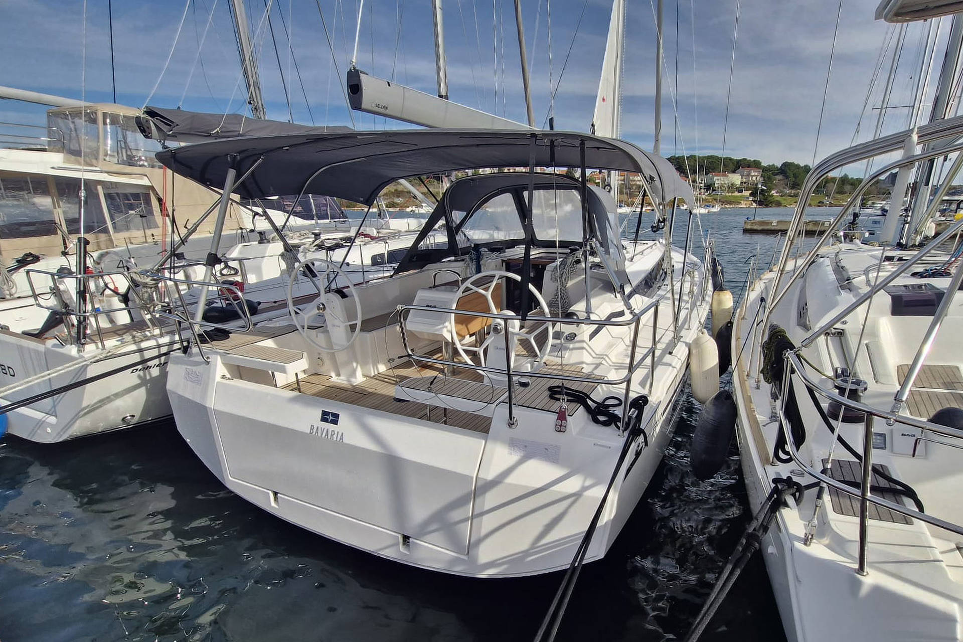 Bavaria C38 — photo 4