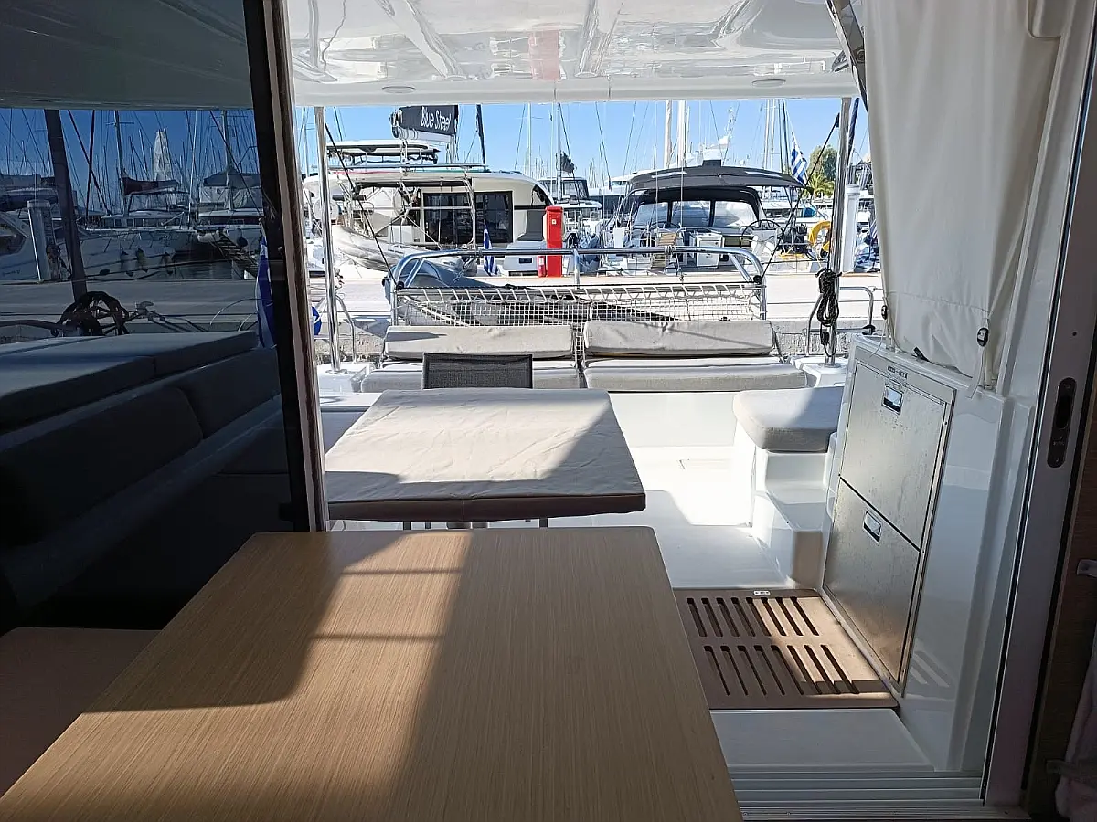 Lagoon 43 - 4 + 2 cab. — photo 16