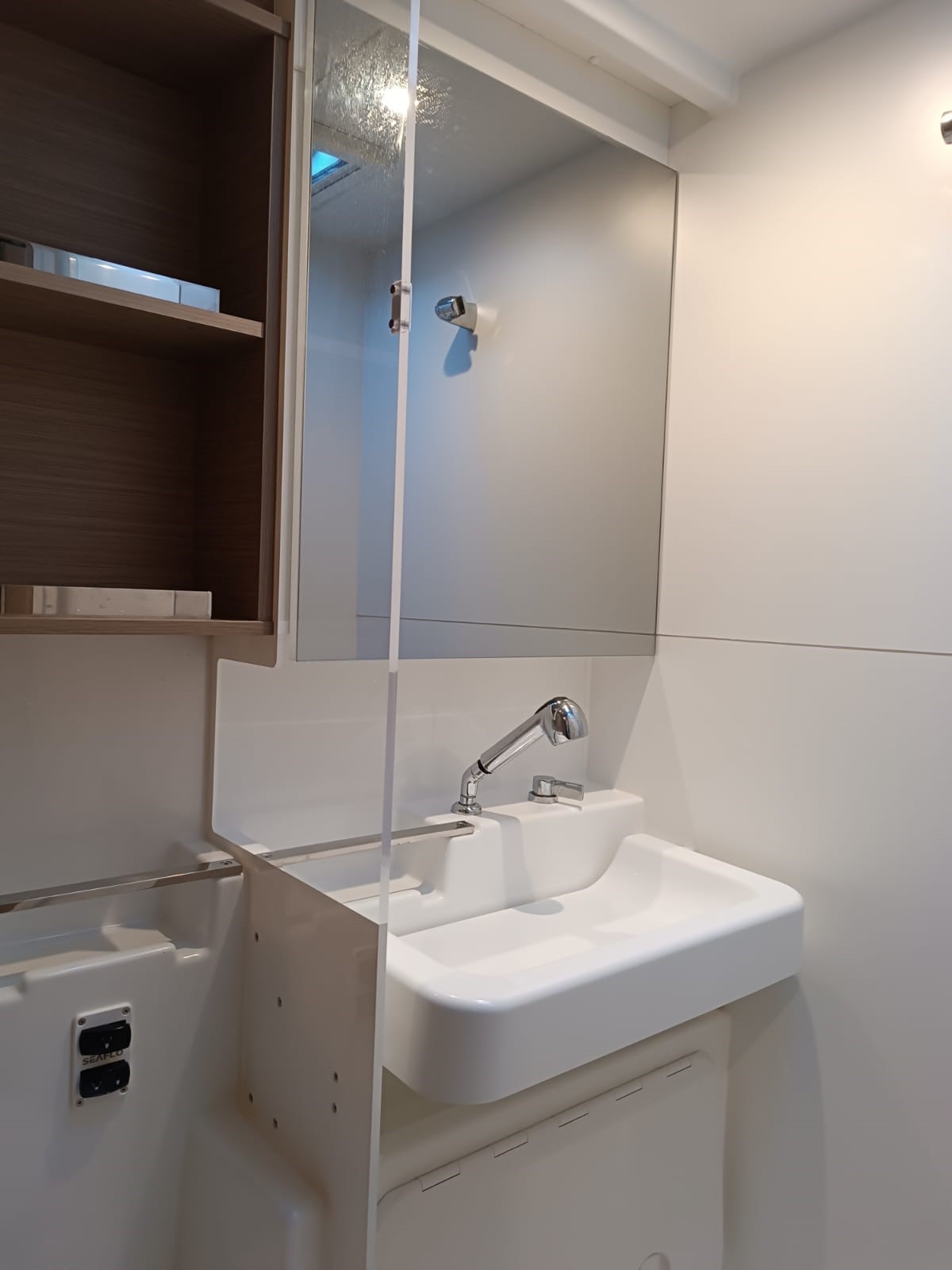 Lagoon 43 - 4 + 2 cab. — photo 25