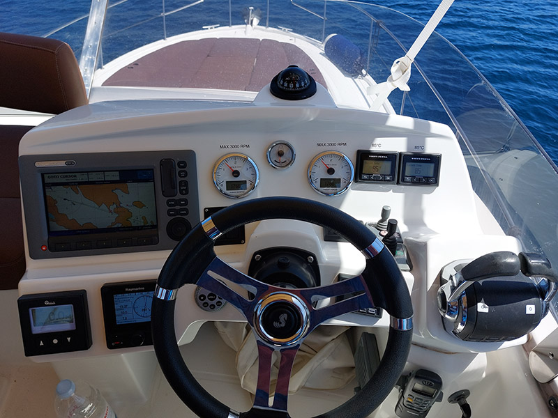 Beneteau Antares 42 Fly — photo 13