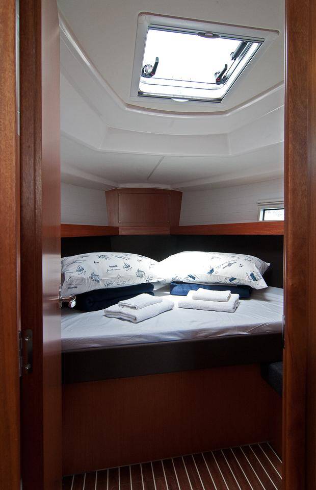 Bavaria Cruiser 37 - 3 cab. — photo 9