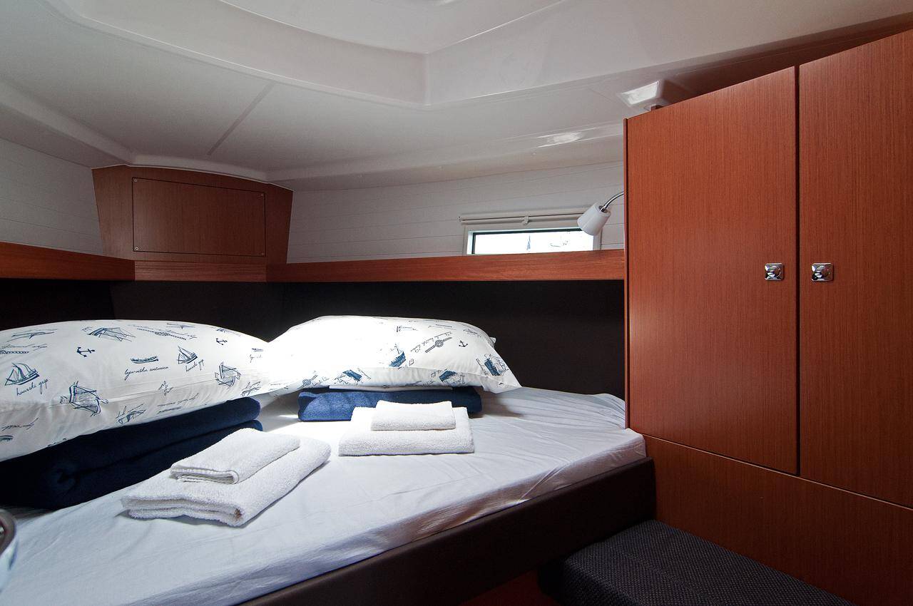 Bavaria Cruiser 37 - 3 cab. — photo 10