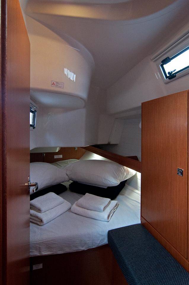 Bavaria Cruiser 34 — photo 7