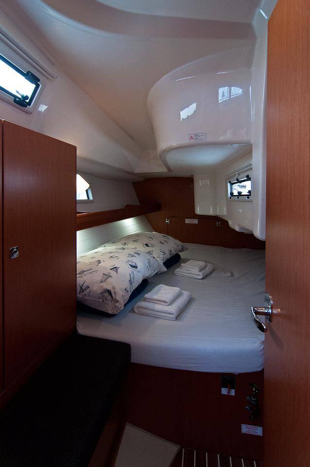 Bavaria Cruiser 33 — photo 7