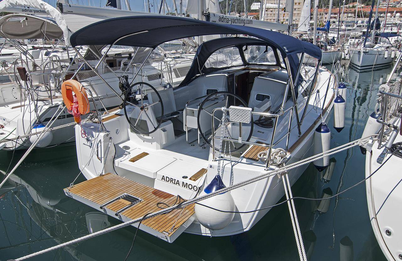 Sun Odyssey 349 - 3 cab. — photo 3