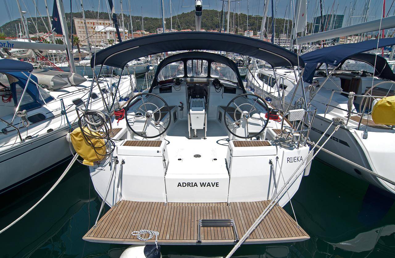 Sun Odyssey 449 — photo 1