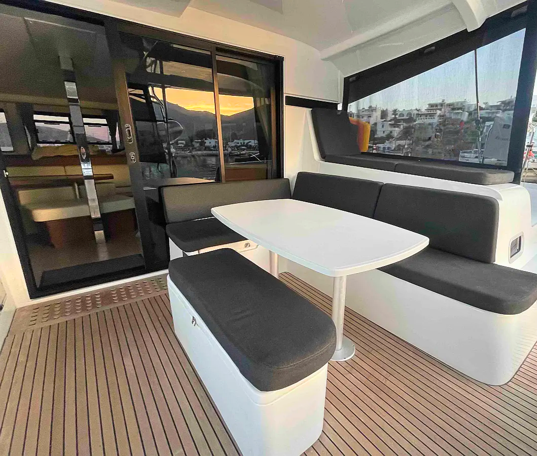 Lagoon 42 - 4 + 1 cab. — photo 7