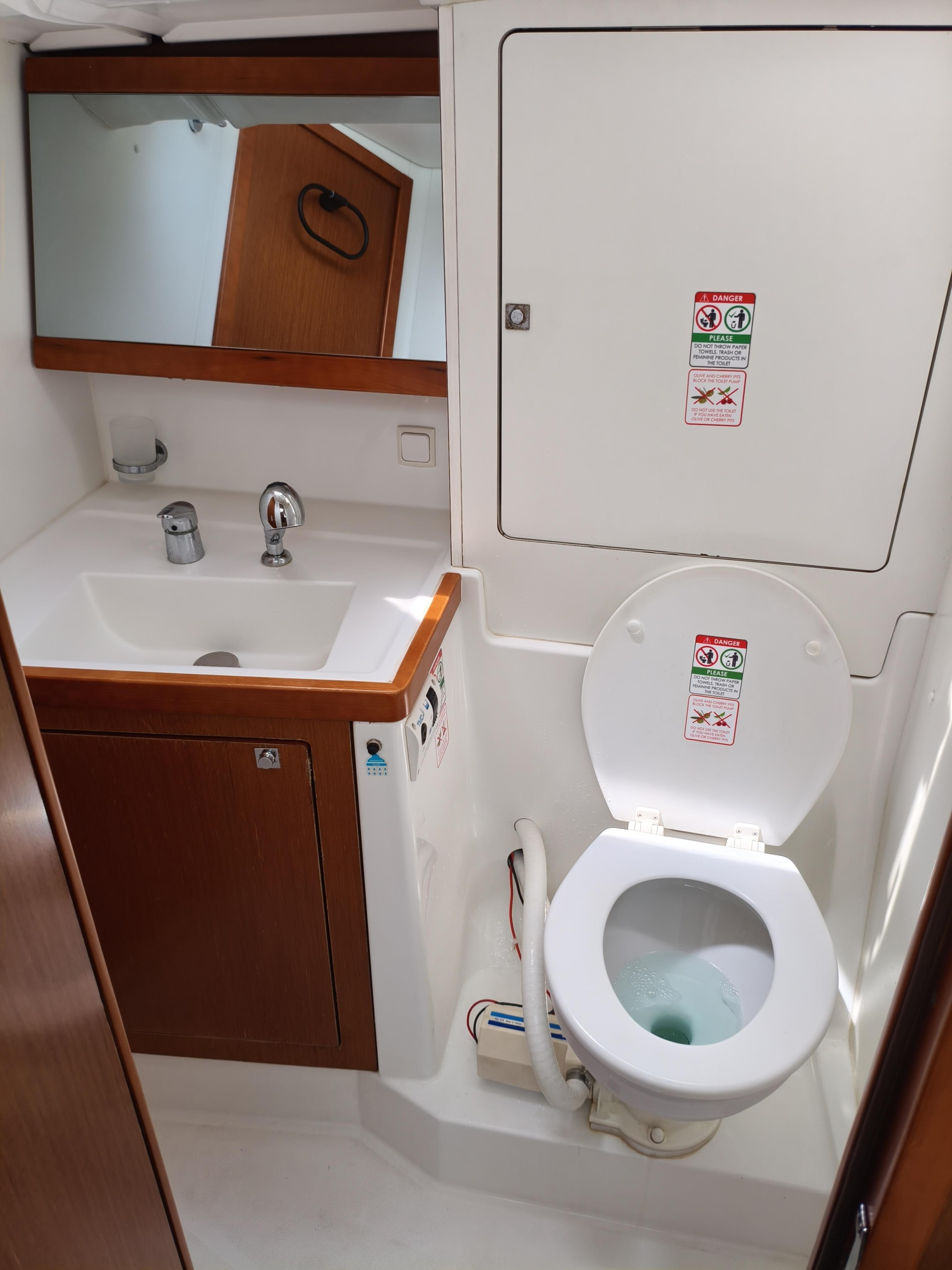 Oceanis 48 - 5 cab. — photo 17