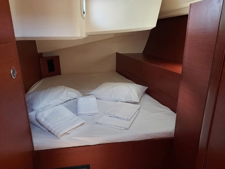 Hanse 508 - 5 + 1 cab. — photo 9